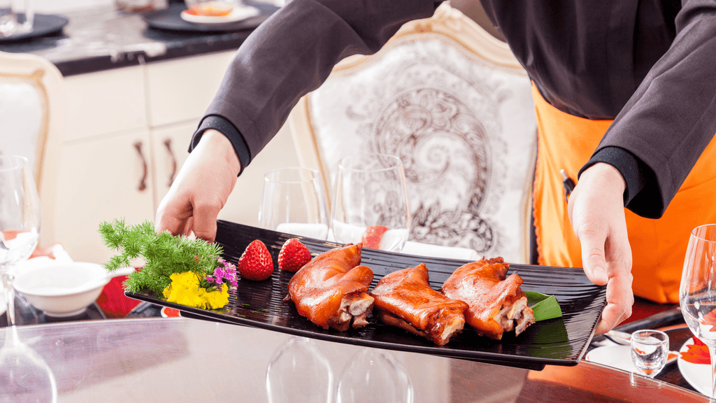 Why every home should have a serving tray?